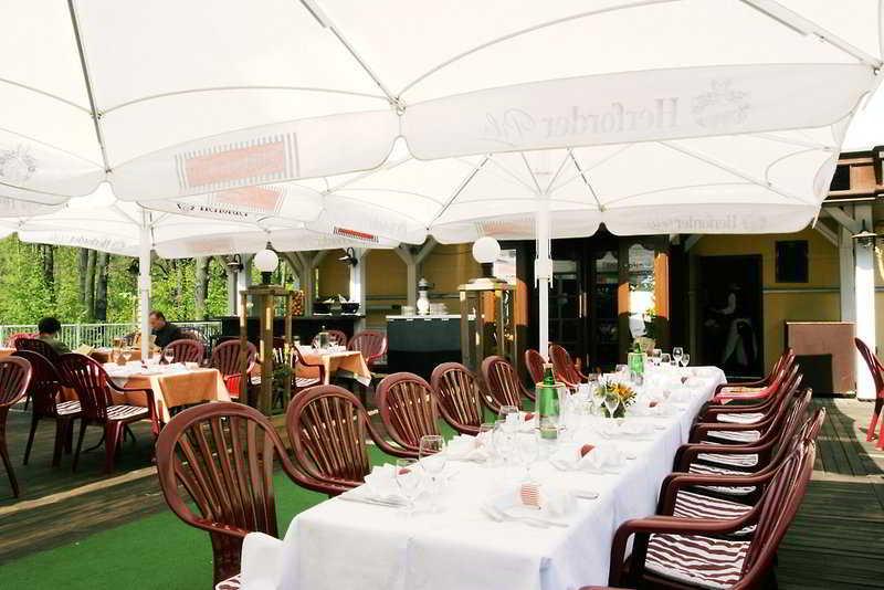 Hotel Grünau 4*